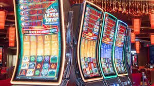 Live Casino dengan dealer profesional dan interaktif
